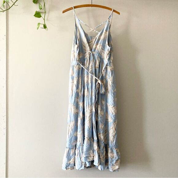 Torrid LIGHT BLUE FEATHER CHALLIS TIE MIDI DRESS 00 M 10 - Picture 5 of 7